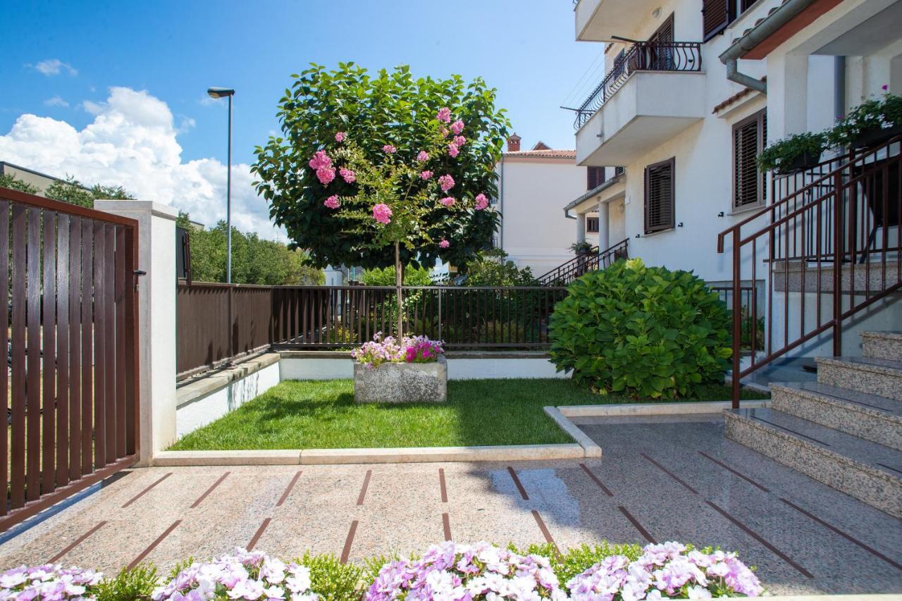 Studio Apartment Noah Rovinj Exterior foto